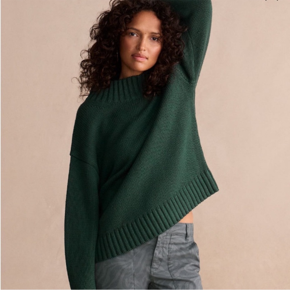 Cabi Duo Pullover Green Women's Sweater - Picture 2 of 7